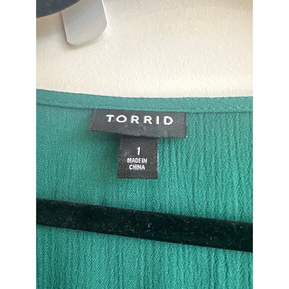 Torrid Emerald Green Boho Lace Eyelet and Frills Flowy Blouse - Picture 3 of 6